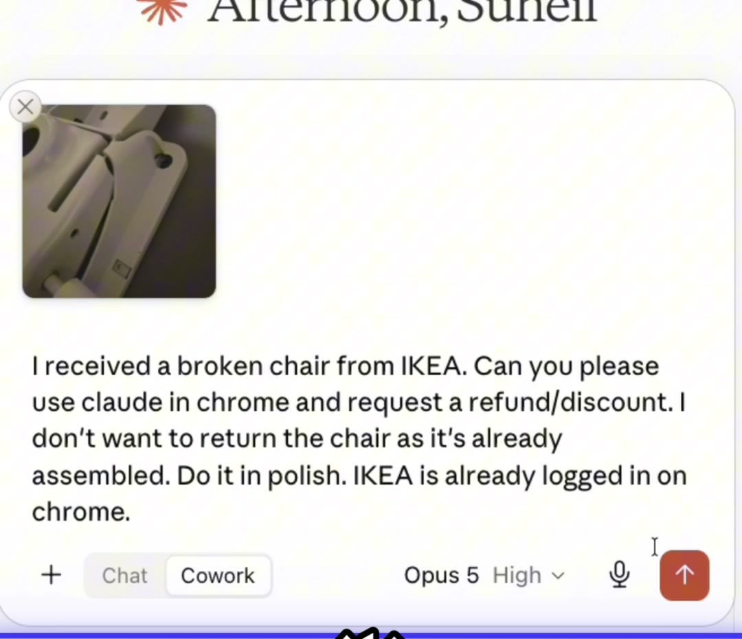 البرومبت الحقيقي مع صورة الكرسي داخل Claude